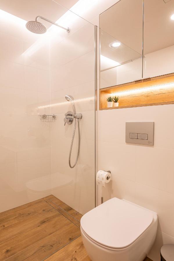 Pinea Sky Premium Apartament Z Widokiem Na Morze Ze Spa I Basenem Przy Plazy Pobierowo Exteriér fotografie